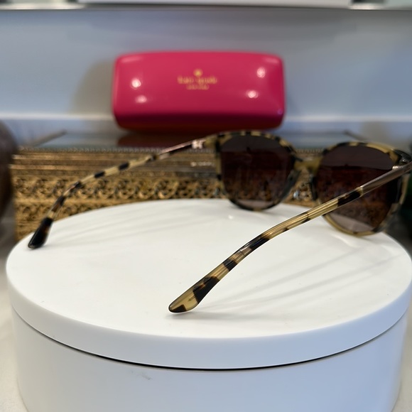 Vintage kate spade ♠️ Polarized Tortoiseshell Cat-eye Sunglasses & ks Hard Case main image 8